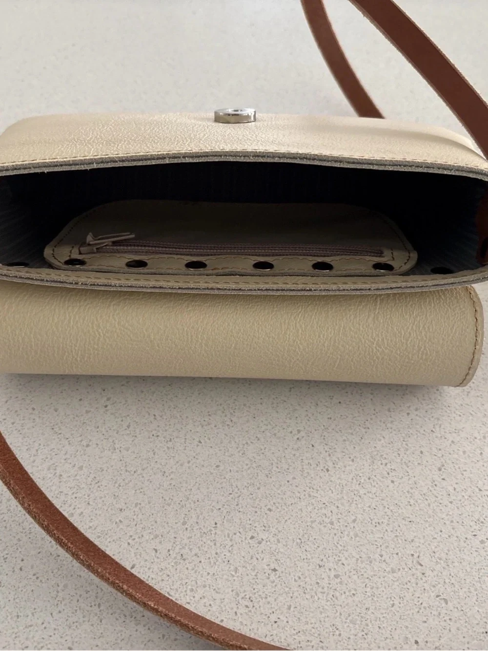 Artisan IVAN Handmade Leather Crossbody Purse Unique Two-Tone Cream & Brown